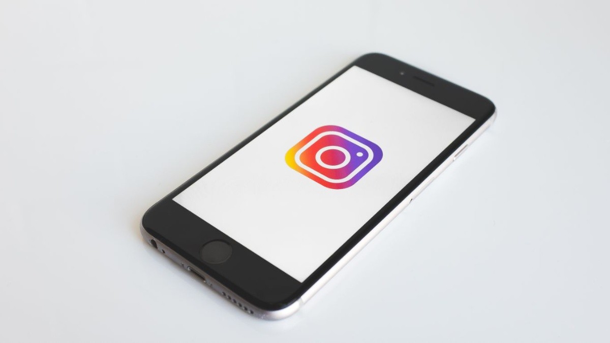 How to hide the last connection on Instagram